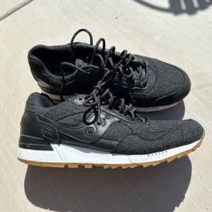 Saucony. Letterman II Shadow 5000